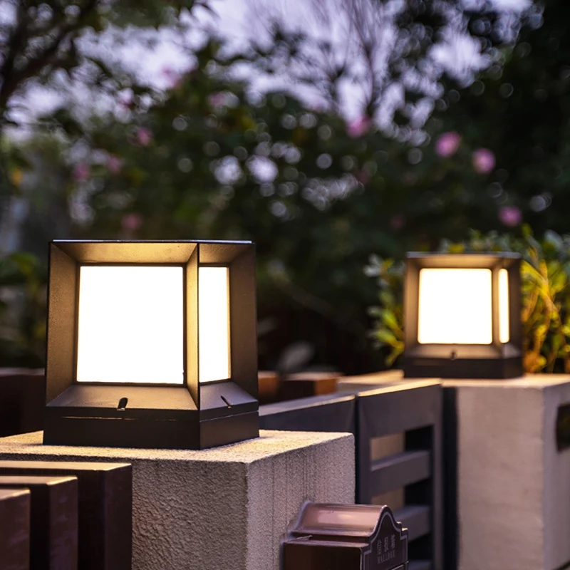 Modern Gate Light LED Outdoor Waterproof Pillar Light Square Shiny Look LED Solar Fence Light Balcony Patios
Modern Gate Light LED Outdoor Waterproof Pillar Light Square Shiny Look LED Solar Fence Light Balcony Patios