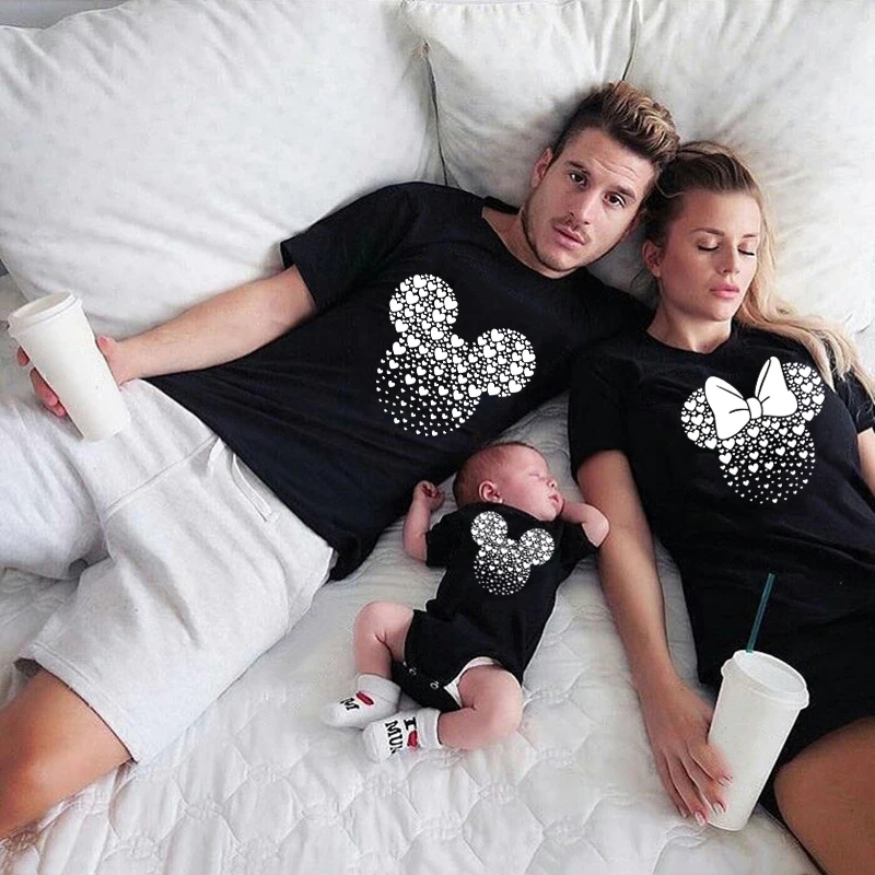 Disney Mickey Minnie Mouse Head Print Family Matching Outfits Daddy Mom Kids Tshirt Baby Bodysuits Cotton Family Look Clothes
Disney Mickey Minnie Mouse Head Print Family Matching Outfits Daddy Mom Kids Tshirt Baby Bodysuits Cotton Family Look Clothes