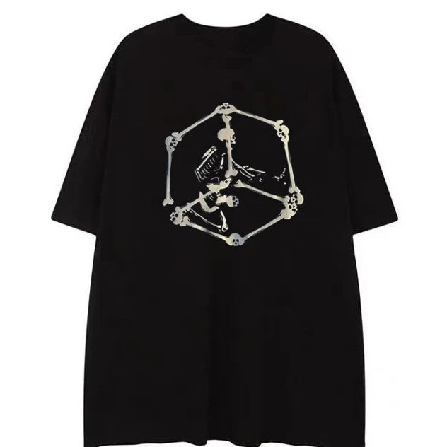Vintage Women's T-shirt Black Skull Print Short Sleeve T-shirt Women's Street Suit Harajuku Large Men's Shirt
Vintage Women's T-shirt Black Skull Print Short Sleeve T-shirt Women's Street Suit Harajuku Large Men's Shirt