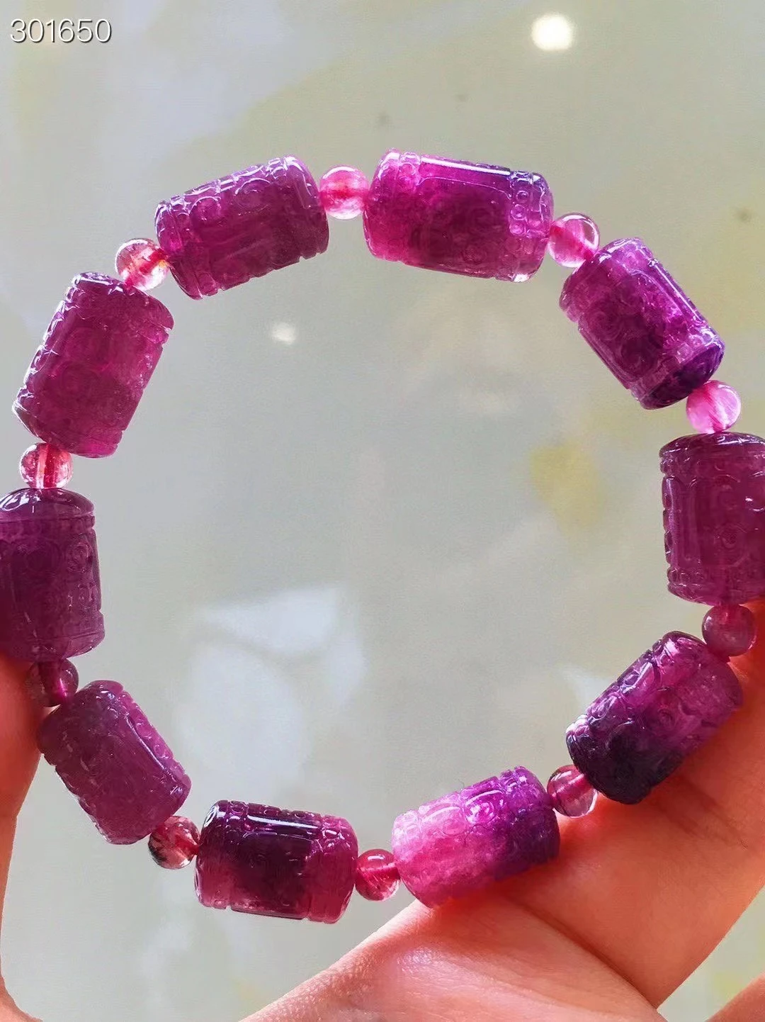 Natural Red Tourmaline Quartz Clear Barrel Beads Carved Bracelet 15x8.8mm Women Red Tourmaline Necklace Stretch Jewelry AAAAAAA
Natural Red Tourmaline Quartz Clear Barrel Beads Carved Bracelet 15x8.8mm Women Red Tourmaline Necklace Stretch Jewelry AAAAAAA