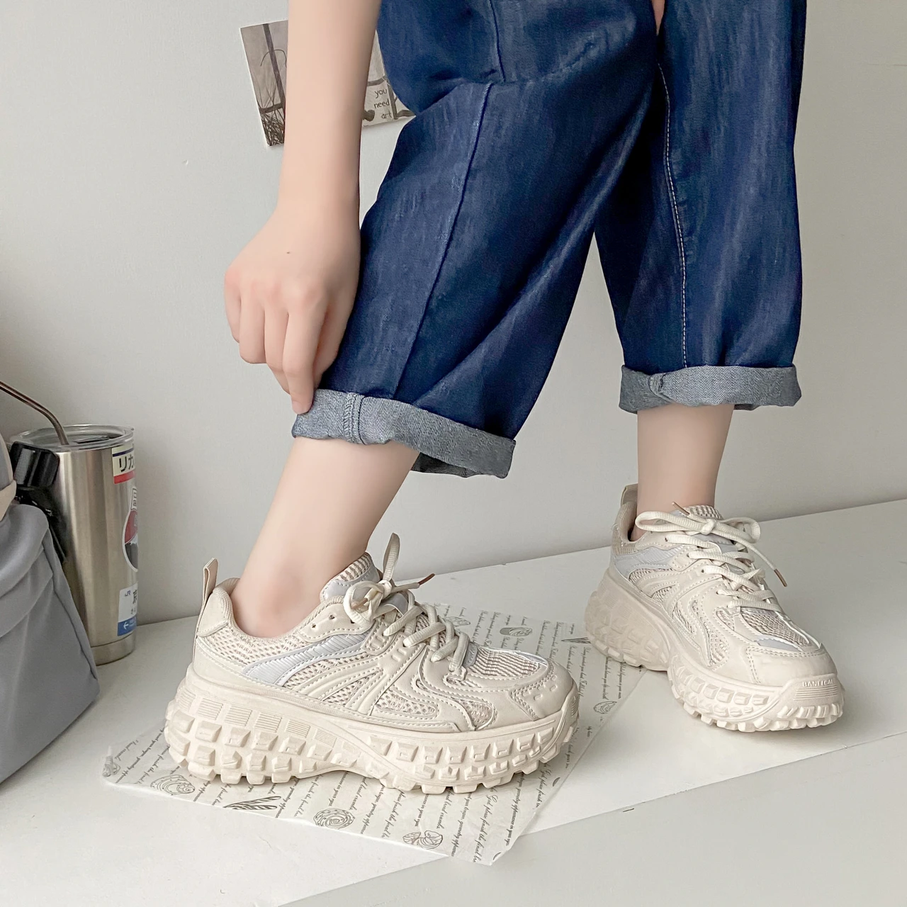 Girls Fashion Sneakers 2022 Autumn New Design Women Chunky Sneakers Lovely Colorful Women's Casual Shoes Trainer Off White Shoes
Girls Fashion Sneakers 2022 Autumn New Design Women Chunky Sneakers Lovely Colorful Women's Casual Shoes Trainer Off White Shoes