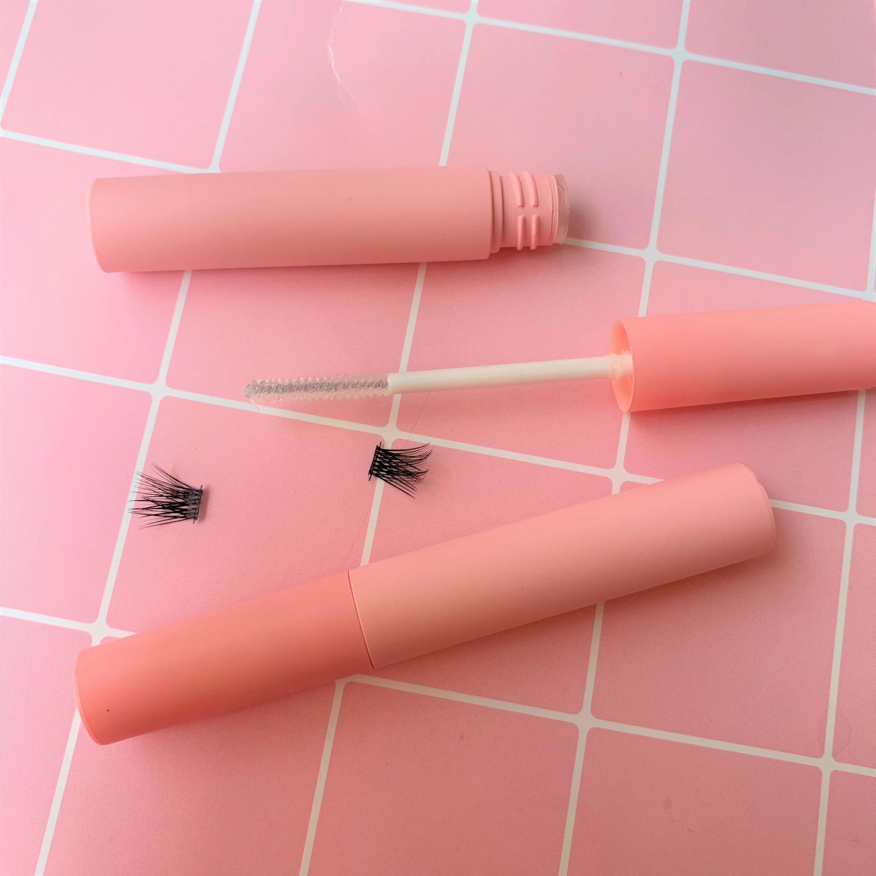 Lash Bond DIY Lashes Cluster Lash Glue Professional Eyelash Glue Stone Eye Long Lasting Lashes Glue Beauty Adhesive Makeup Tools
Lash Bond DIY Lashes Cluster Lash Glue Professional Eyelash Glue Stone Eye Long Lasting Lashes Glue Beauty Adhesive Makeup Tools