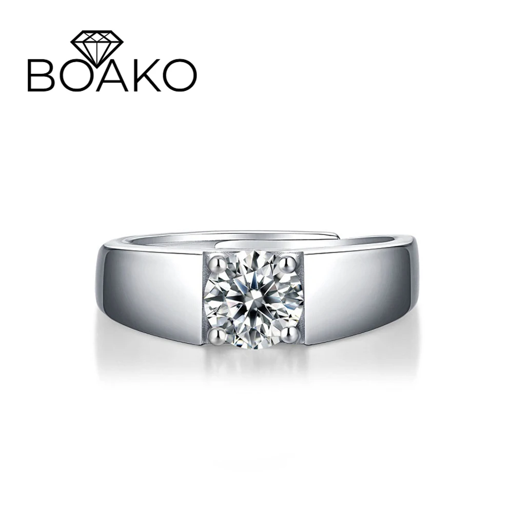BOAKO 925 Sterling Silver Opening Ring D Color Round Cut 1CT Moissanite Diamond Rings For Men Women Wedding Band Jewelry
BOAKO 925 Sterling Silver Opening Ring D Color Round Cut 1CT Moissanite Diamond Rings For Men Women Wedding Band Jewelry