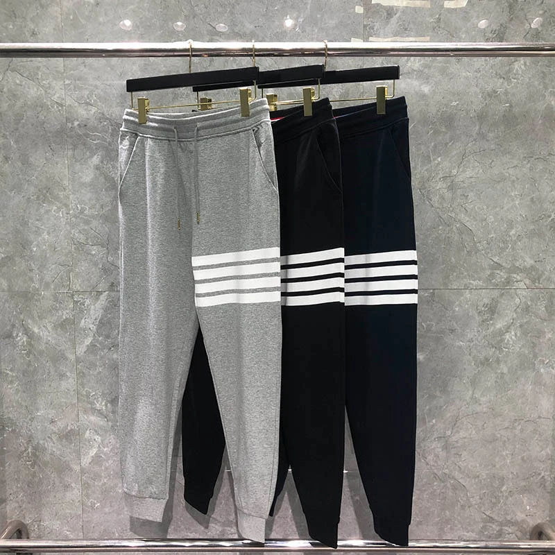 TB THOM Men's Retro Jogger Pants Casual Baggy Sweatpants High Waisted Athletic Lounge Trousers with Pockets Thin Summer Pants
TB THOM Men's Retro Jogger Pants Casual Baggy Sweatpants High Waisted Athletic Lounge Trousers with Pockets Thin Summer Pants