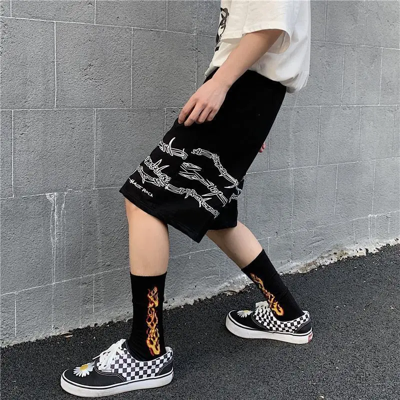 Harajuku Streetwear Iron Chain Pattern Jogger Shorts Men And Women Hip Hop Skateboard Shorts 2021 Summer Elastic Waist Shorts
Harajuku Streetwear Iron Chain Pattern Jogger Shorts Men And Women Hip Hop Skateboard Shorts 2021 Summer Elastic Waist Shorts