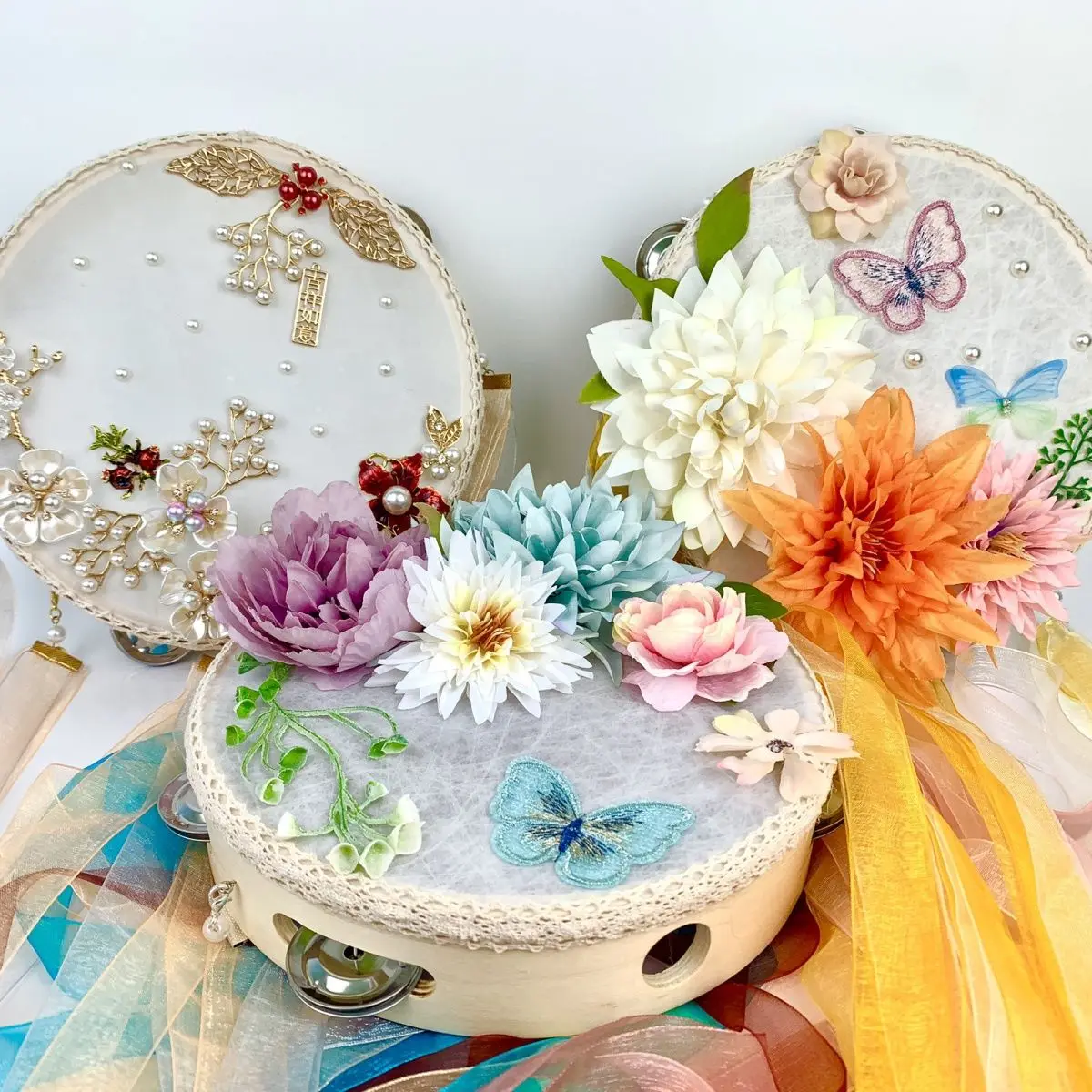 Tassel Dunhuang Tambourine Elegant Chinese Style Traditional Pearls Decor Stage Dance Performance Percussion Musical Instruments
Tassel Dunhuang Tambourine Elegant Chinese Style Traditional Pearls Decor Stage Dance Performance Percussion Musical Instruments