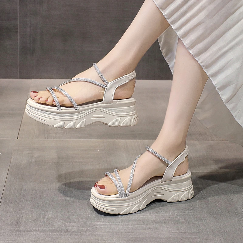 2022 Summer New Women's Sandals Fashion Thick Bottom Hundred Matching Skirt Roman Sandals Women's High Heel Sandals Size 35-40
2022 Summer New Women's Sandals Fashion Thick Bottom Hundred Matching Skirt Roman Sandals Women's High Heel Sandals Size 35-40