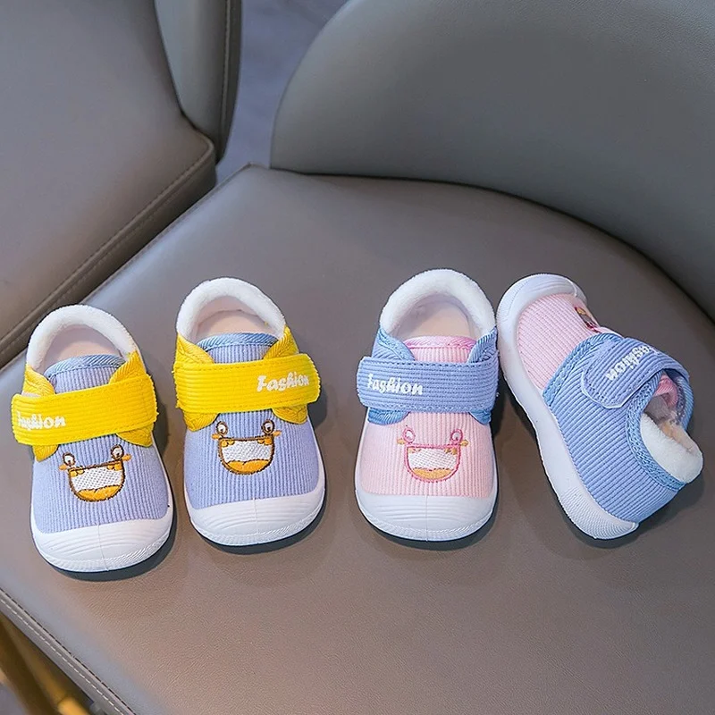 2022 New Baby First Walker Shoes Hook & Loop Boys Flat Shoes Girls Fashion Duck Cute Canvas Shoes Children Winter Kids Warm Shoe
2022 New Baby First Walker Shoes Hook & Loop Boys Flat Shoes Girls Fashion Duck Cute Canvas Shoes Children Winter Kids Warm Shoe