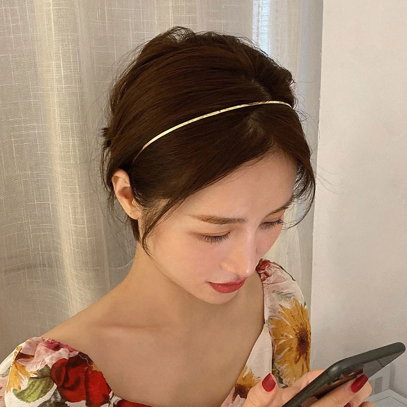 

South Korea'S Dongdaemun Hair Accessories Niche Simple Headwear Ultra-Fine Metal 2022 New Hair Bundle Headband Headband Female