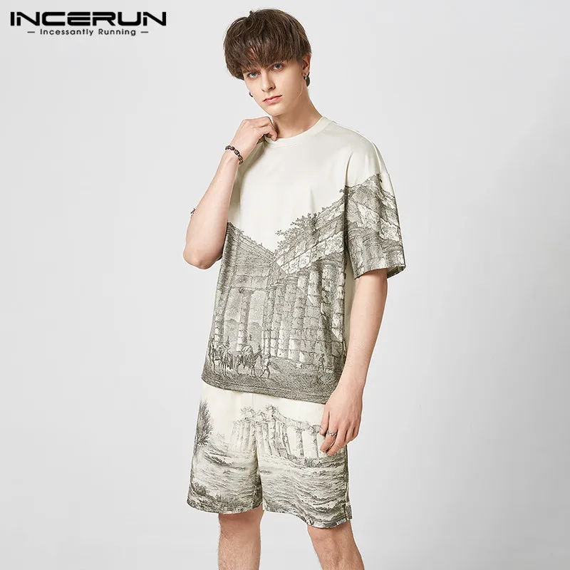 Мужской комплект из футболки и шортов, повседневный комплект из двух предметов с принтом, круглым вырезом и короткими рукавами, одежда для улицы, лето 2023
Мужской комплект из футболки и шортов, повседневный комплект из двух предметов с принтом, круглым вырезом и короткими рукавами, одежда для улицы, лето 2023
