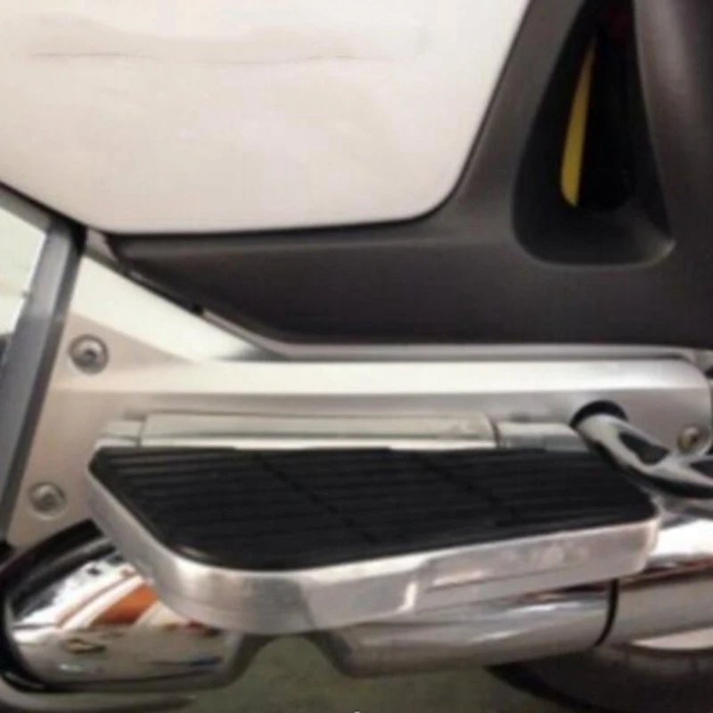 2Pcs Chrome Decoration Parts Motorcycle Fairing Lower Rear Frame Cover For Honda Goldwing GL 1800 2001-2011
2Pcs Chrome Decoration Parts Motorcycle Fairing Lower Rear Frame Cover For Honda Goldwing GL 1800 2001-2011