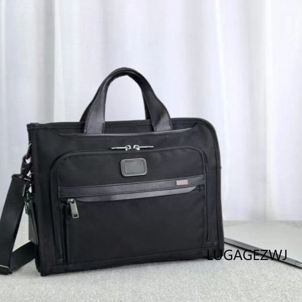 Famous Brand Men's Bag Business Commuter 16 Inch Handbag Simple Computer Briefcase
Famous Brand Men's Bag Business Commuter 16 Inch Handbag Simple Computer Briefcase