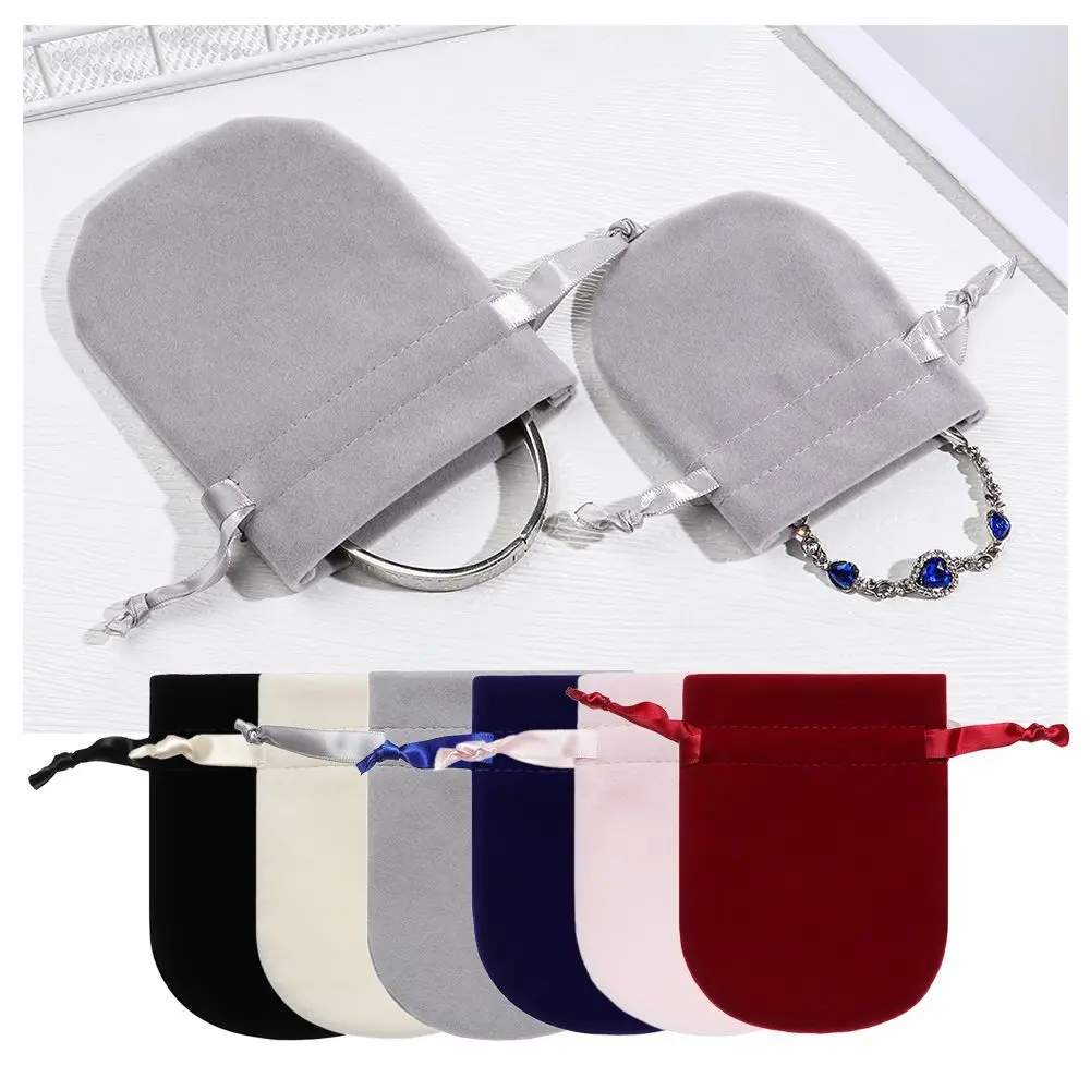 1 Pcs Round Velvet Bag Drawstring Pouches Jewelry Bags Dustproof Flannel Drawstring Gift Packing Bag New Necklace Wrapping Bag
1 Pcs Round Velvet Bag Drawstring Pouches Jewelry Bags Dustproof Flannel Drawstring Gift Packing Bag New Necklace Wrapping Bag