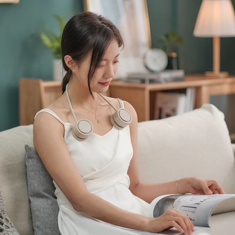 Portable Neck Fan 1600mAh USB Rechargeable Fan 3 Gear Wind Speed Mini Fan Portable Air Conditioner In Summer Easy Pocket Storage
Portable Neck Fan 1600mAh USB Rechargeable Fan 3 Gear Wind Speed Mini Fan Portable Air Conditioner In Summer Easy Pocket Storage