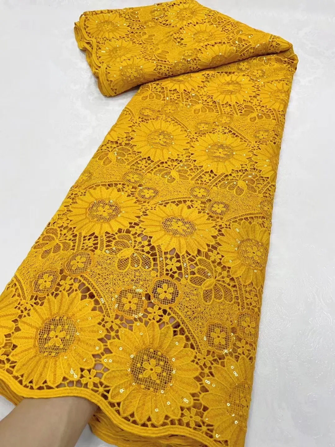 Yellow African Lace Fabric 2023 High Quality Nigeria French Embroidery Guipure Net Lace Material 5 Yards For Wedding Dresses
Yellow African Lace Fabric 2023 High Quality Nigeria French Embroidery Guipure Net Lace Material 5 Yards For Wedding Dresses