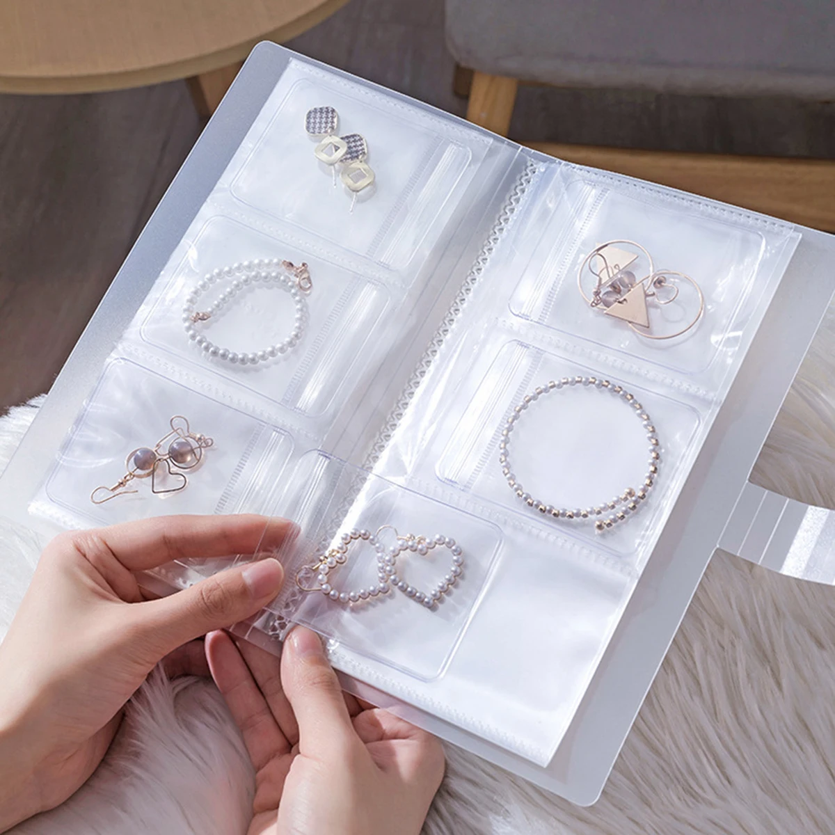 Anti-oxidation Jewelry Storage Albums Desktop Drawer Organizer BoxesTransparent Necklace Bracelet Ring Book Holder Jewelry Bag
Anti-oxidation Jewelry Storage Albums Desktop Drawer Organizer BoxesTransparent Necklace Bracelet Ring Book Holder Jewelry Bag