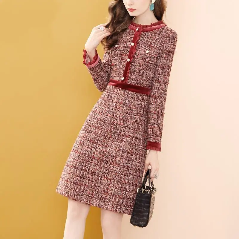 2023 Women's Autumn Winter Fashion Stitching A-line Vestidos Female O-neck Plaid Dress Ladies Long Sleeve Loose Dresses J143
2023 Women's Autumn Winter Fashion Stitching A-line Vestidos Female O-neck Plaid Dress Ladies Long Sleeve Loose Dresses J143