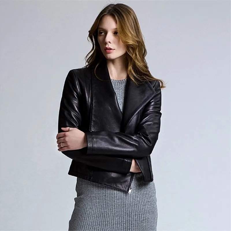 Exported to Japan High-End Asymmetric Collar Pakistan Imported First Layer Sheepskin Leather Women
Exported to Japan High-End Asymmetric Collar Pakistan Imported First Layer Sheepskin Leather Women