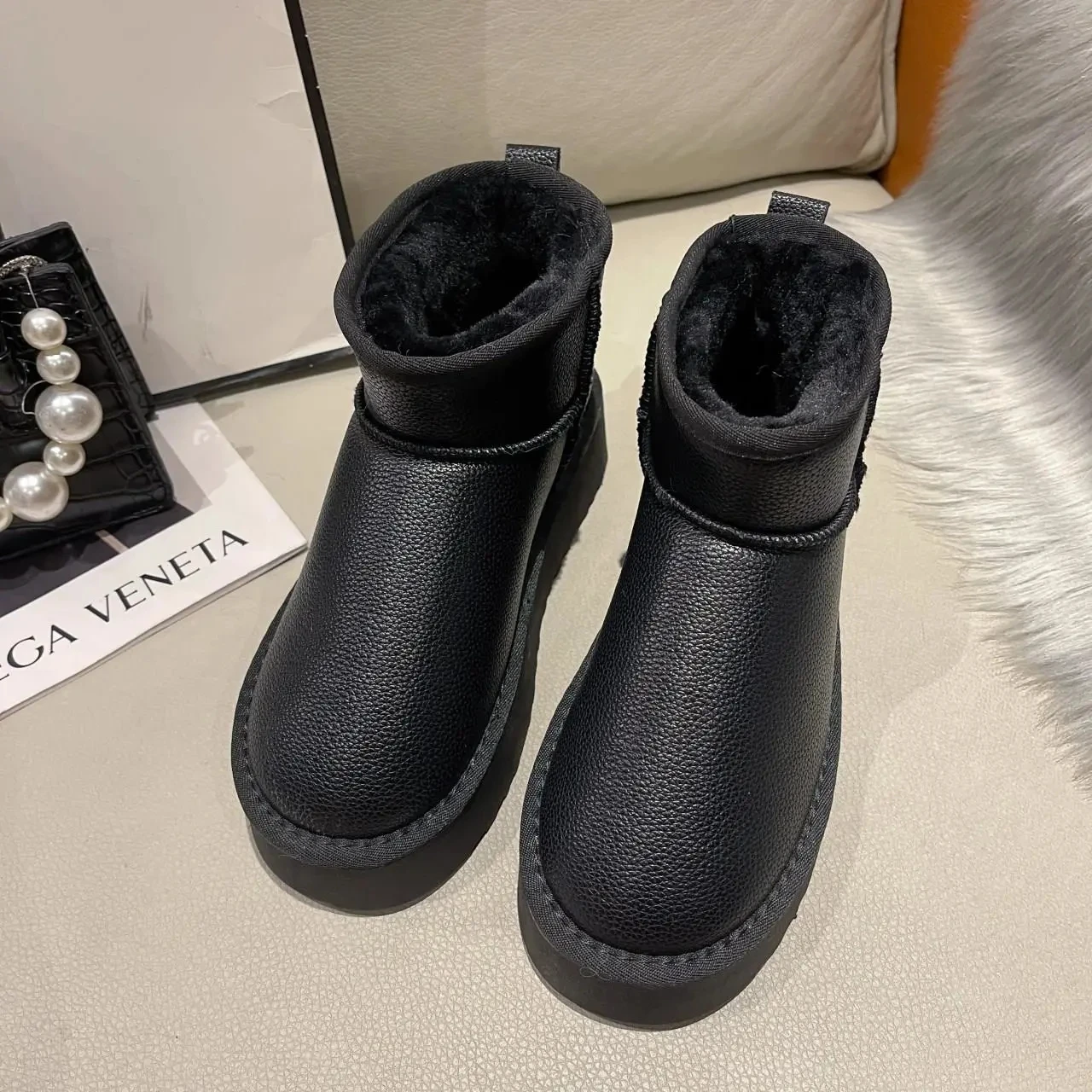 Black Snow Booties for Women 2022 New Winter Fashion Plush Shoes Short Female Warm Ankle Boot Woman Fuzzy Cotton Slippers
Black Snow Booties for Women 2022 New Winter Fashion Plush Shoes Short Female Warm Ankle Boot Woman Fuzzy Cotton Slippers