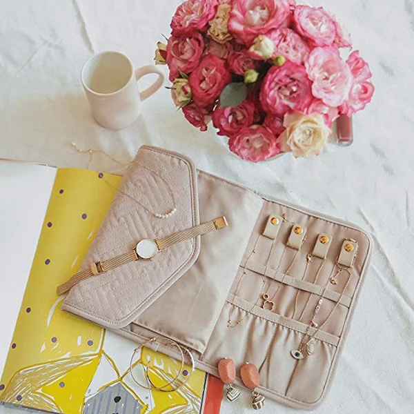 Travel Jewelry Organizer Roll Foldable Jewelry Case for Journey-Rings Necklaces Bracelets Earrings Pink
Travel Jewelry Organizer Roll Foldable Jewelry Case for Journey-Rings Necklaces Bracelets Earrings Pink