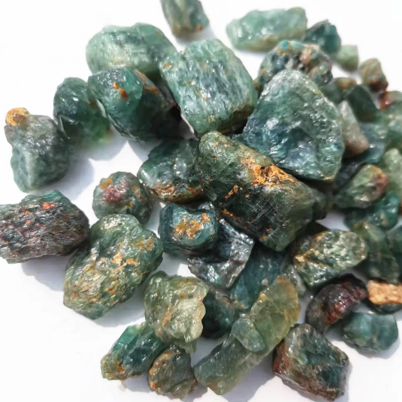 Natural grandidierite stones Gemstone Specimen from Madagascar 
Natural grandidierite stones Gemstone Specimen from Madagascar