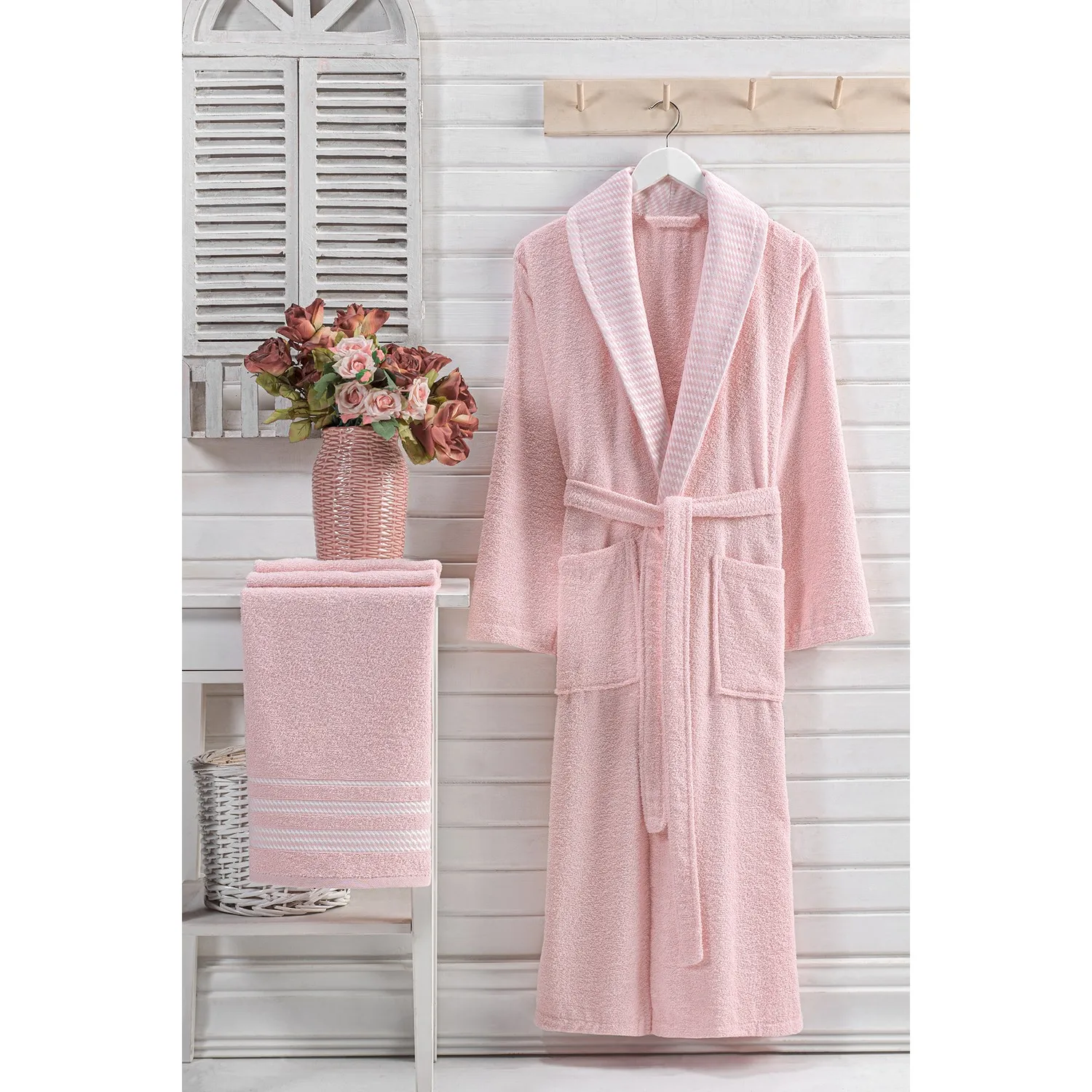 Özenev Royal 2 Piece Bathrobes Set Cotton Soft Plaids Luxury Geometric Powder Sensitive Skin in First-Class Quality Casual Form
Özenev Royal 2 Piece Bathrobes Set Cotton Soft Plaids Luxury Geometric Powder Sensitive Skin in First-Class Quality Casual Form