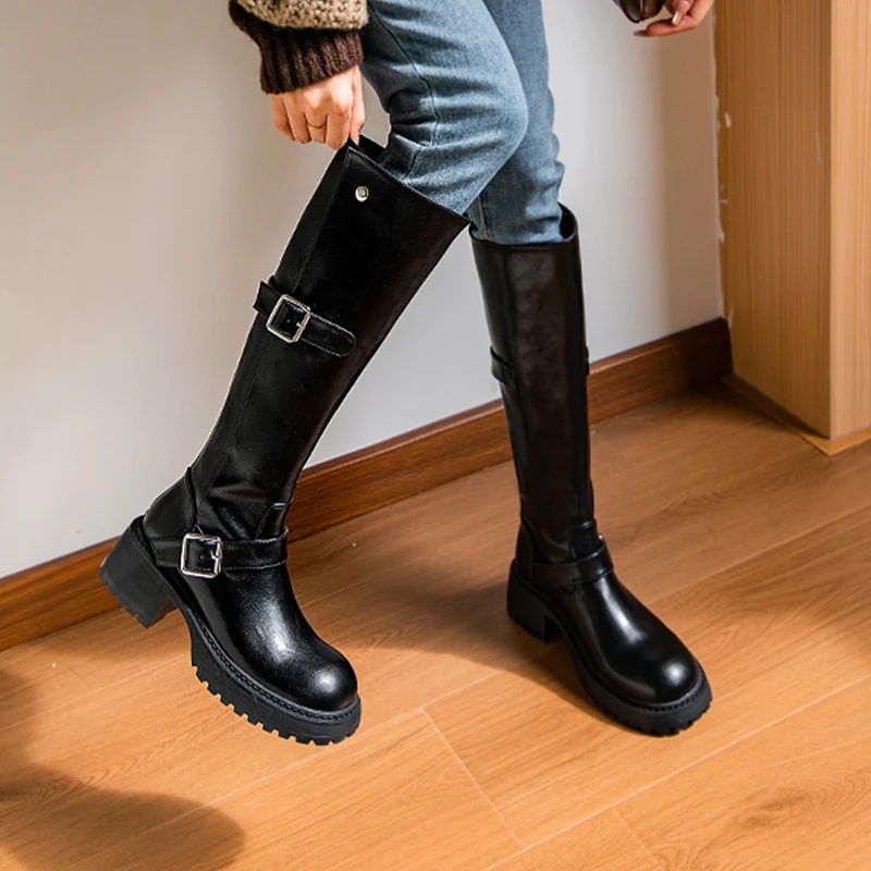 2023 New Chunky Knee High Boots Chelsea Buckle Gladiator Goth Pumps Snow Warm Winter Boots Designer Brand Pu Leather Punk Shoes
2023 New Chunky Knee High Boots Chelsea Buckle Gladiator Goth Pumps Snow Warm Winter Boots Designer Brand Pu Leather Punk Shoes