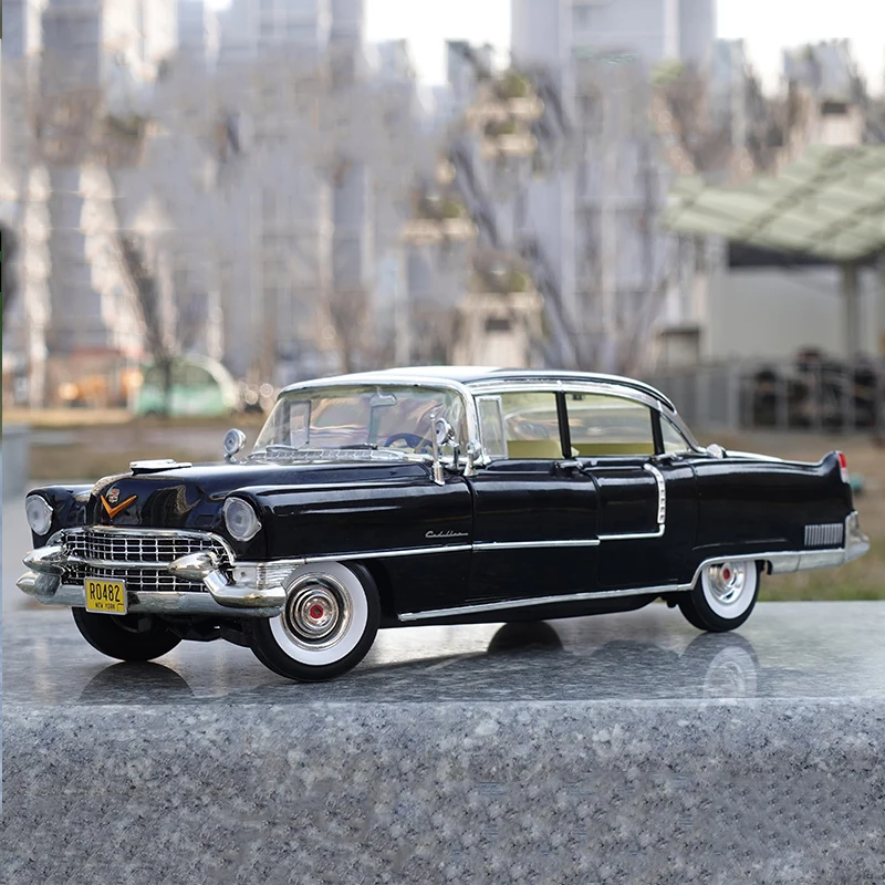 Классическая модель автомобиля Fleetwood 60 из литая под давлением 1:18 1955, черная классическая коллекция для взрослых, Подарочный дисплей, сувени...
Классическая модель автомобиля Fleetwood 60 из литая под давлением 1:18 1955, черная классическая коллекция для взрослых, Подарочный дисплей, сувени...
