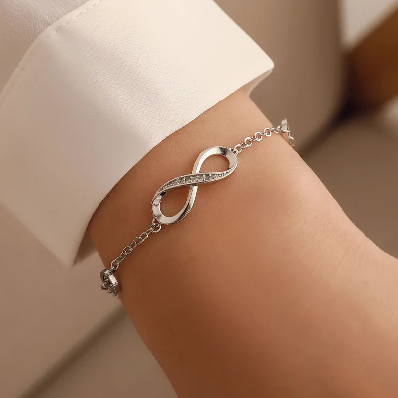 New Simple Fashion Lucky 8 Character Bracelet Micro-encrusted Zircon for Men and Women Party Jewelry Gifts
New Simple Fashion Lucky 8 Character Bracelet Micro-encrusted Zircon for Men and Women Party Jewelry Gifts