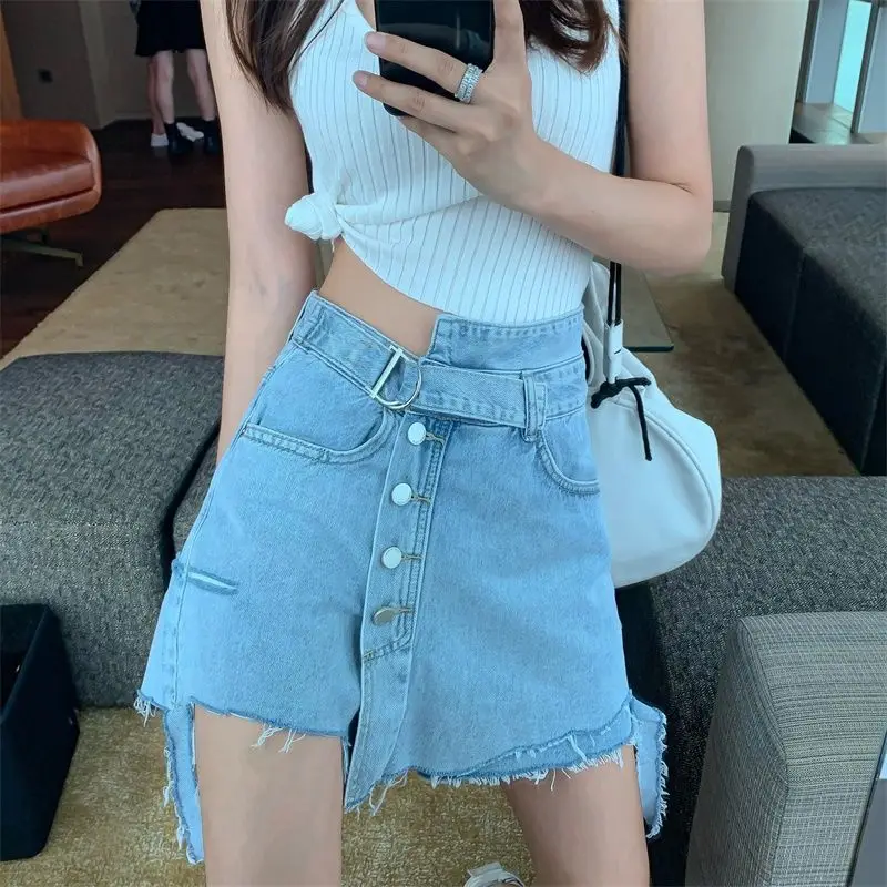 2022 New Summer Design Irregular Breasting Women's Denim Shorts Jeans Feminino Blue 
2022 New Summer Design Irregular Breasting Women's Denim Shorts Jeans Feminino Blue