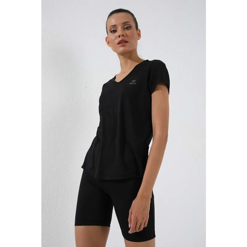 Black Women Basic Short Sleeve Standard Mould V-Neck T-Shirt - 97145 T Shirt Y2K Top Nostalgic Summer women's T-Shirt Anime Bl
Black Women Basic Short Sleeve Standard Mould V-Neck T-Shirt - 97145 T Shirt Y2K Top Nostalgic Summer women's T-Shirt Anime Bl
