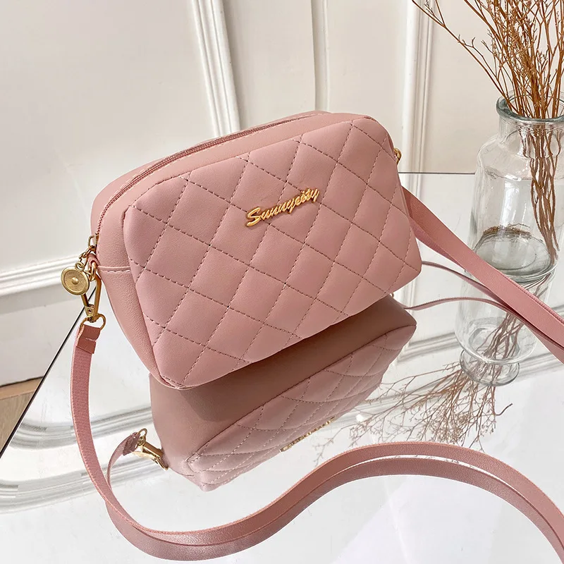 New Fashion Tassel Small Messenger Bag For Women Trend Lingge Embroidery Female Shoulder Bag Fashion Chain Ladies Crossbody Bags
New Fashion Tassel Small Messenger Bag For Women Trend Lingge Embroidery Female Shoulder Bag Fashion Chain Ladies Crossbody Bags