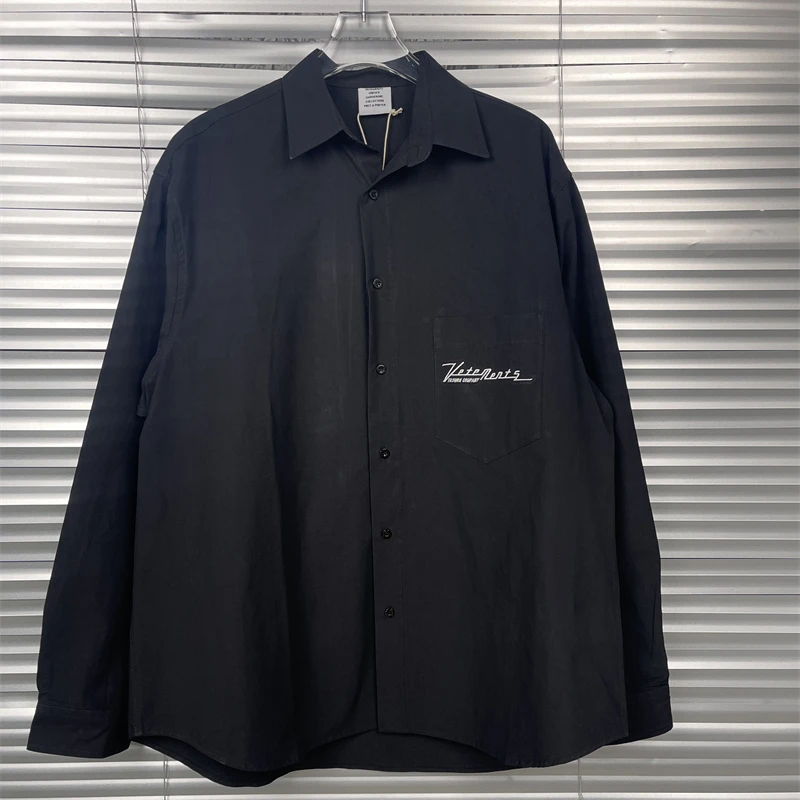Dropshipping Vetements Shirts High Quality Pocket Embroidery Long Sleeve Cardigan Oversized Men Women VTM Shirt
Dropshipping Vetements Shirts High Quality Pocket Embroidery Long Sleeve Cardigan Oversized Men Women VTM Shirt