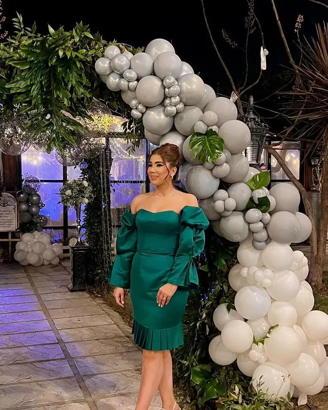 Classic Evening Dresses For Women Party Short Sleeves Prom Gowns Jersey With Crystal Straight Tea-Length فساتين مناسبة رسمية
Classic Evening Dresses For Women Party Short Sleeves Prom Gowns Jersey With Crystal Straight Tea-Length فساتين مناسبة رسمية
