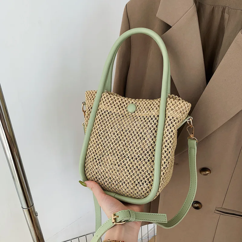 Niche design sense straw bag women's 2022 summer new personality messenger bag popular portable bucket bag
Niche design sense straw bag women's 2022 summer new personality messenger bag popular portable bucket bag