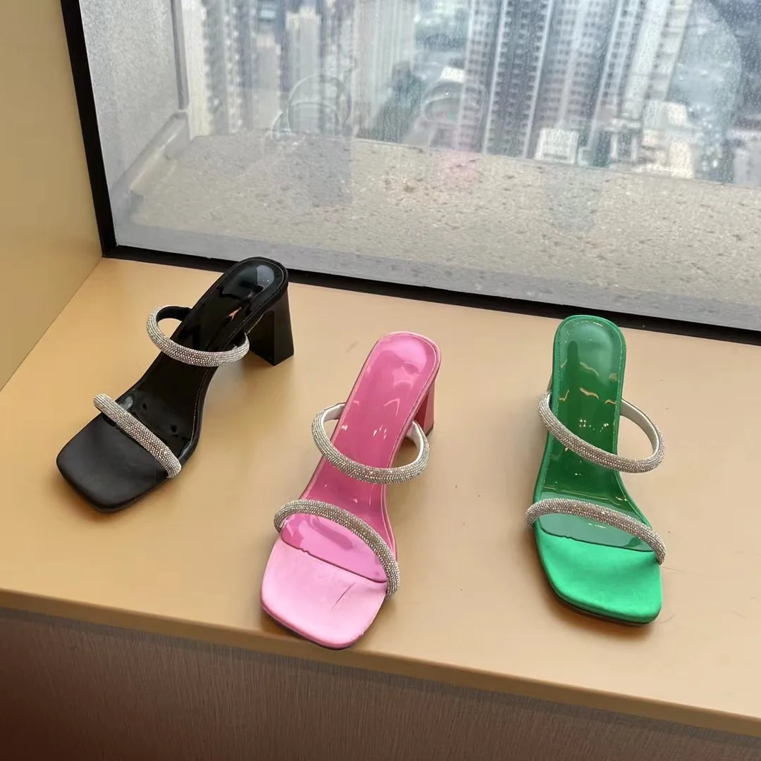 Rhinestone Women Slippers Black Pink Green Hollow Narrow Band Design Slip On Thick High Heels Plus Size 35-41 Outdoor Dress Mule
Rhinestone Women Slippers Black Pink Green Hollow Narrow Band Design Slip On Thick High Heels Plus Size 35-41 Outdoor Dress Mule
