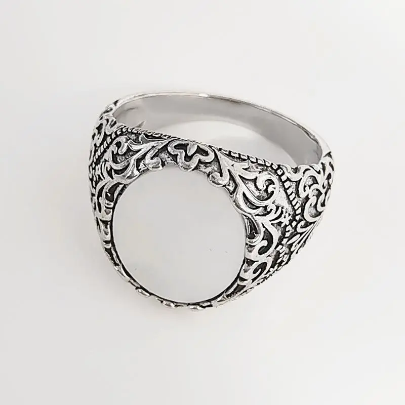 2022 Latest Men's Ring Oval Inlaid Whiteboard Ring Fashion Men's Retro Pattern Ring Factory Direct Sales
2022 Latest Men's Ring Oval Inlaid Whiteboard Ring Fashion Men's Retro Pattern Ring Factory Direct Sales