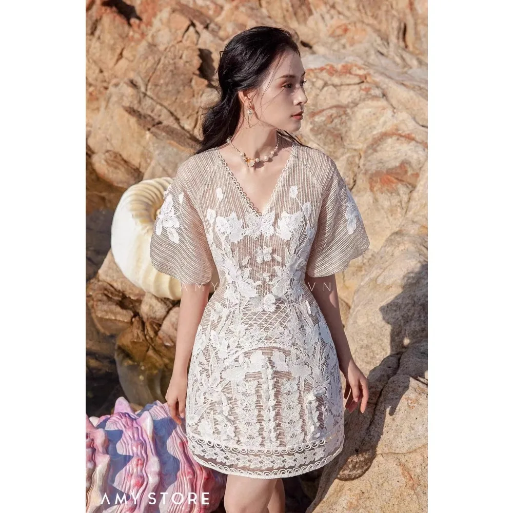 Designer Embroidered Butterfly Bubble Sleeve V-neck Heavy Work Waist Fitting Dress for Womens Hollow Out Sexy Formal Short Skirt
Designer Embroidered Butterfly Bubble Sleeve V-neck Heavy Work Waist Fitting Dress for Womens Hollow Out Sexy Formal Short Skirt