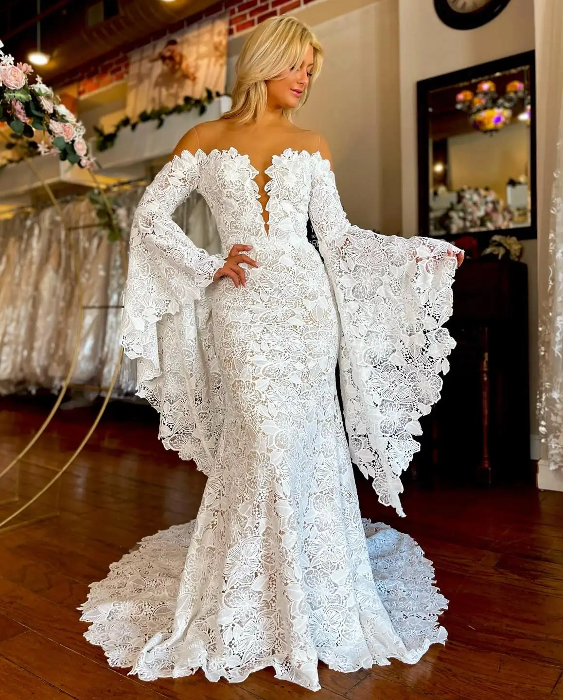 Fully Lace Bridal Wedding Dress 2023 Illusion Neck Mermaid vestidos de novia Court Train robe de mariee Batwing Sleeves Backless
Fully Lace Bridal Wedding Dress 2023 Illusion Neck Mermaid vestidos de novia Court Train robe de mariee Batwing Sleeves Backless