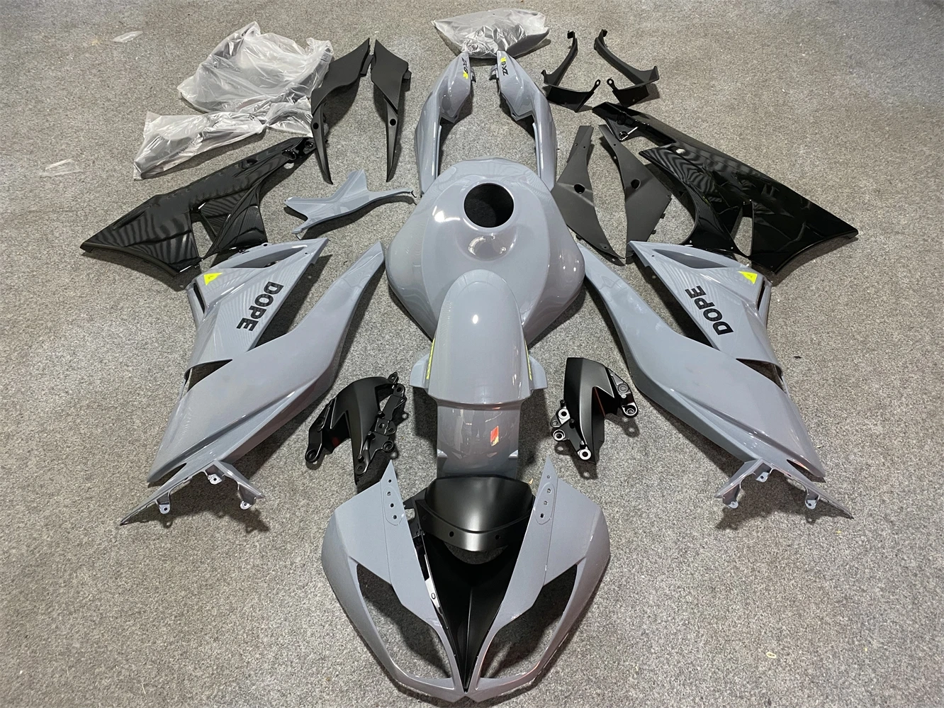 Обтекатель для мотоцикла, подходит для Kawasaki ZX-6R 09-12 лет 636 6R 2009 2010 2011 2012 обтекатель цементно-серый черный
Обтекатель для мотоцикла, подходит для Kawasaki ZX-6R 09-12 лет 636 6R 2009 2010 2011 2012 обтекатель цементно-серый черный
