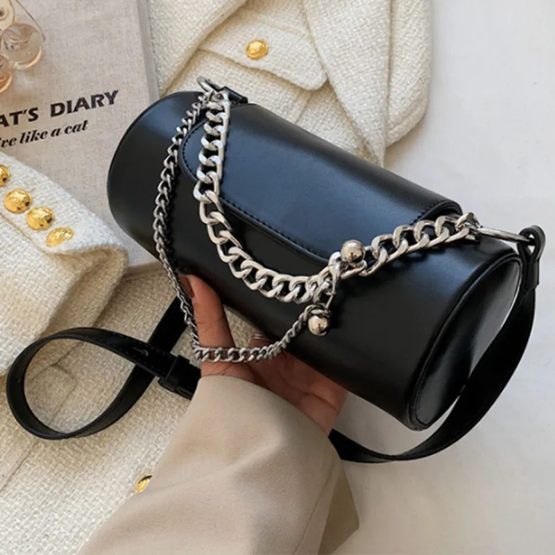 Personality Novelty New Vintage Bucket Bag Fashion Women's Bag Versatile Cylinder Bag Women's Single Shoulder Messenger Bag
Personality Novelty New Vintage Bucket Bag Fashion Women's Bag Versatile Cylinder Bag Women's Single Shoulder Messenger Bag
