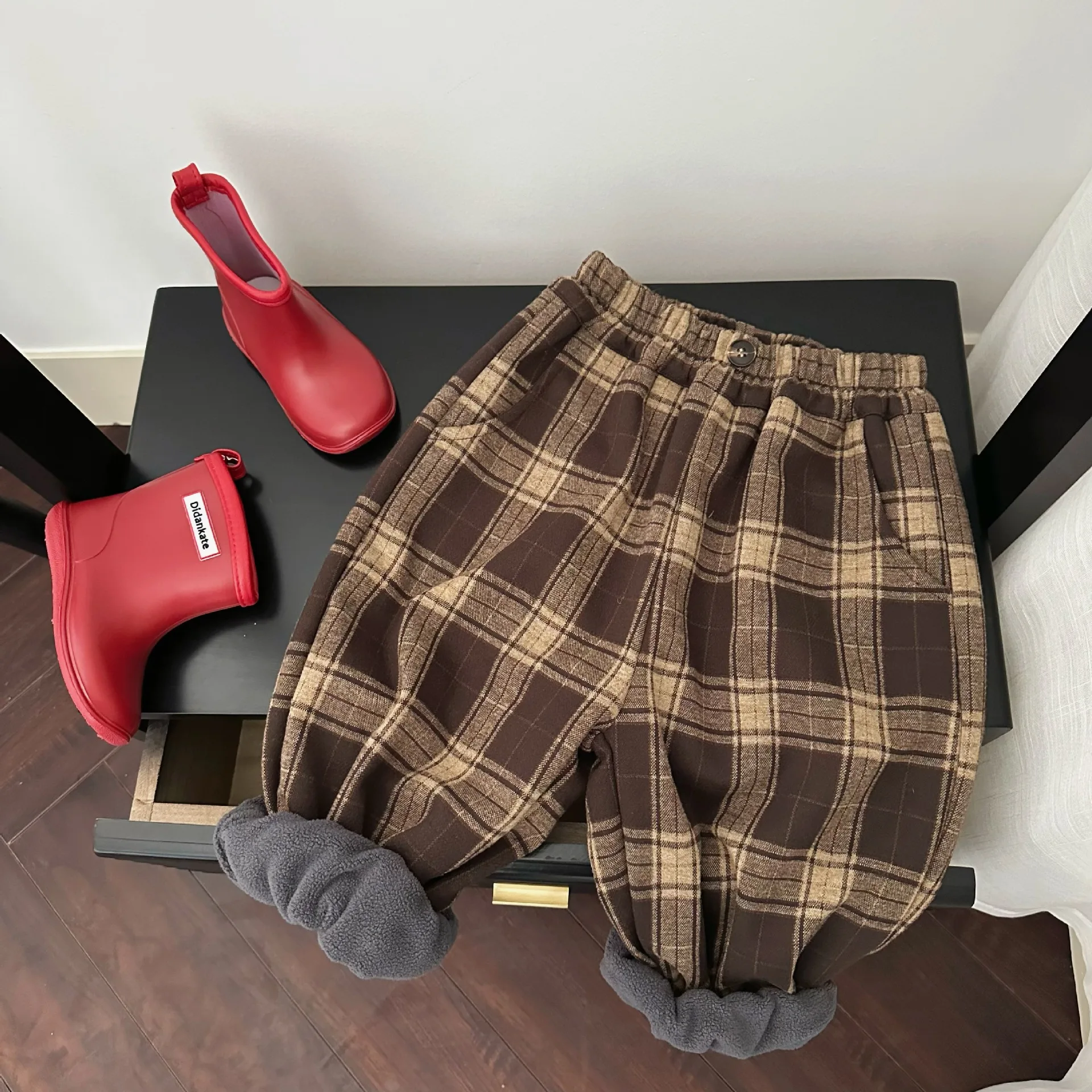 Children's Clothing Children's Trousers 2022 Winter Boys and Girls Thickened Plaid Trousers Baby Composite Casual Pants Trend
Children's Clothing Children's Trousers 2022 Winter Boys and Girls Thickened Plaid Trousers Baby Composite Casual Pants Trend