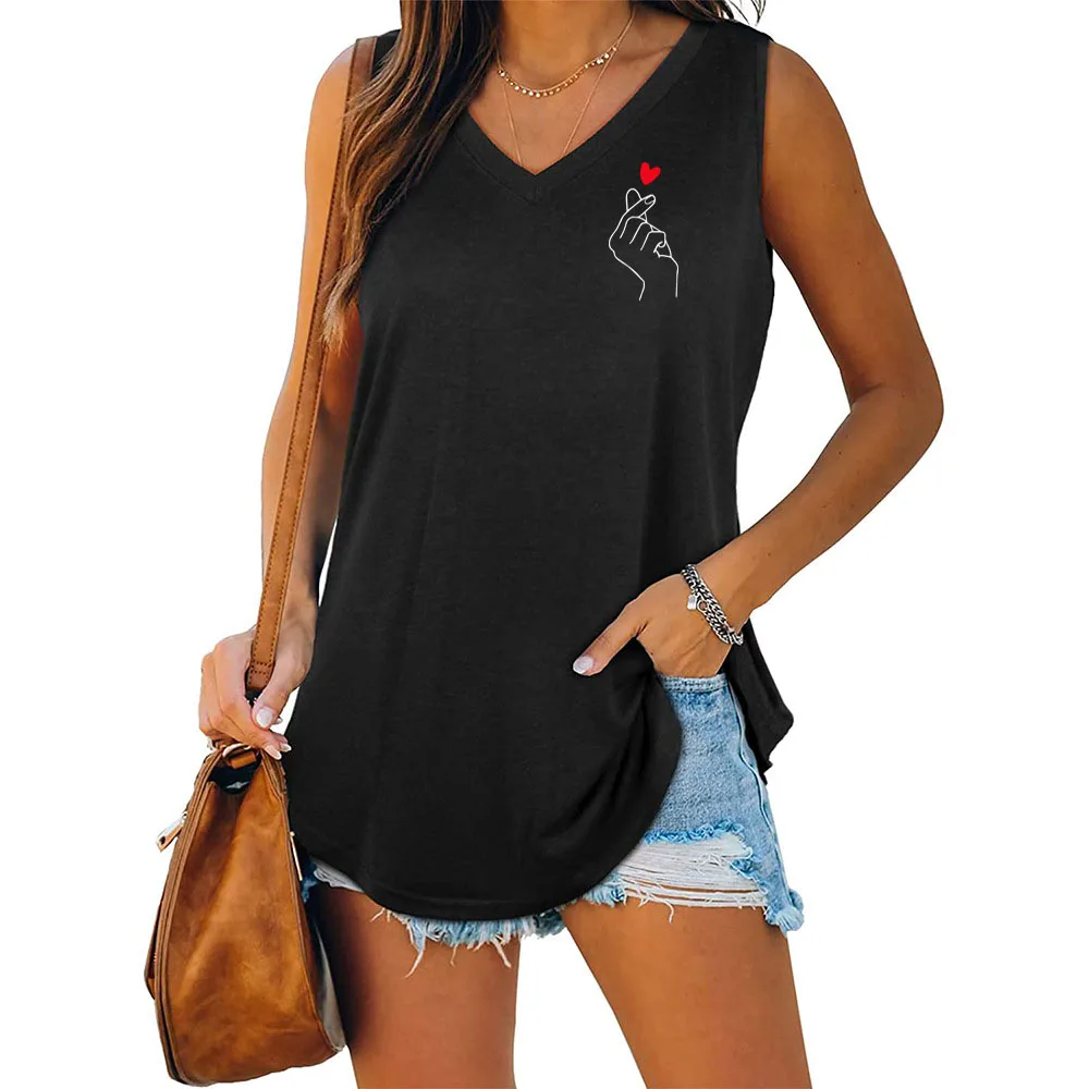 New Summer Women's T-shirt Heart Printed Sexy V-neck Dovetail Vest Top Sleeveless Solid Color Ladies Casual Wear
New Summer Women's T-shirt Heart Printed Sexy V-neck Dovetail Vest Top Sleeveless Solid Color Ladies Casual Wear