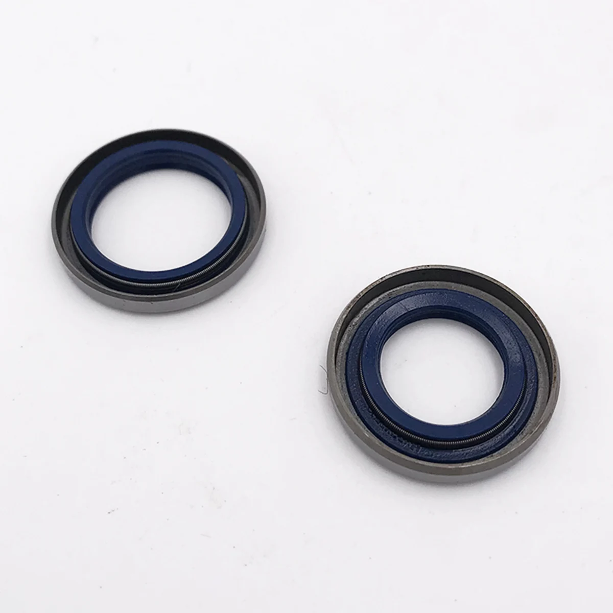 2pcs Oil Seals Fit For Husqvarna 40 245 365 371 357 359 51 55 257 262 254 XP 261 262 XP 355 357 XP 346XP Part Tool
2pcs Oil Seals Fit For Husqvarna 40 245 365 371 357 359 51 55 257 262 254 XP 261 262 XP 355 357 XP 346XP Part Tool