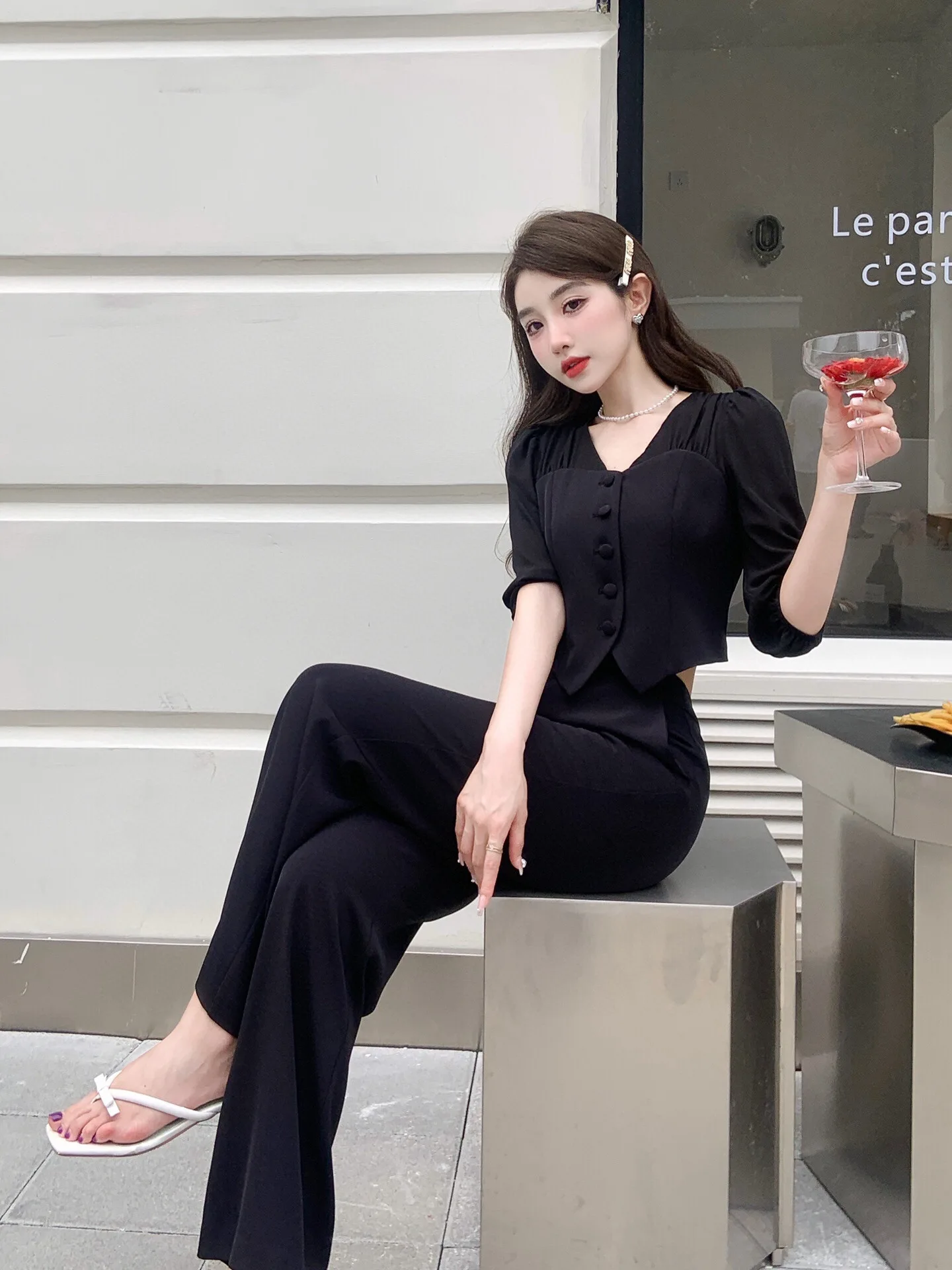 2023 spring and summer women's clothing fashion new Gauzy Stitching Tops Trousers Suit 0511
2023 spring and summer women's clothing fashion new Gauzy Stitching Tops Trousers Suit 0511