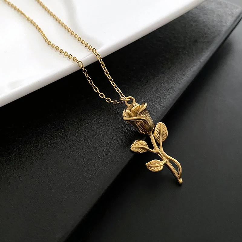 Vintage Rose Flower Pendant Necklaces for Women Aesthetic Goth Choker Wedding Necklace Stainless Steel Jewelry Gifts 2022
Vintage Rose Flower Pendant Necklaces for Women Aesthetic Goth Choker Wedding Necklace Stainless Steel Jewelry Gifts 2022