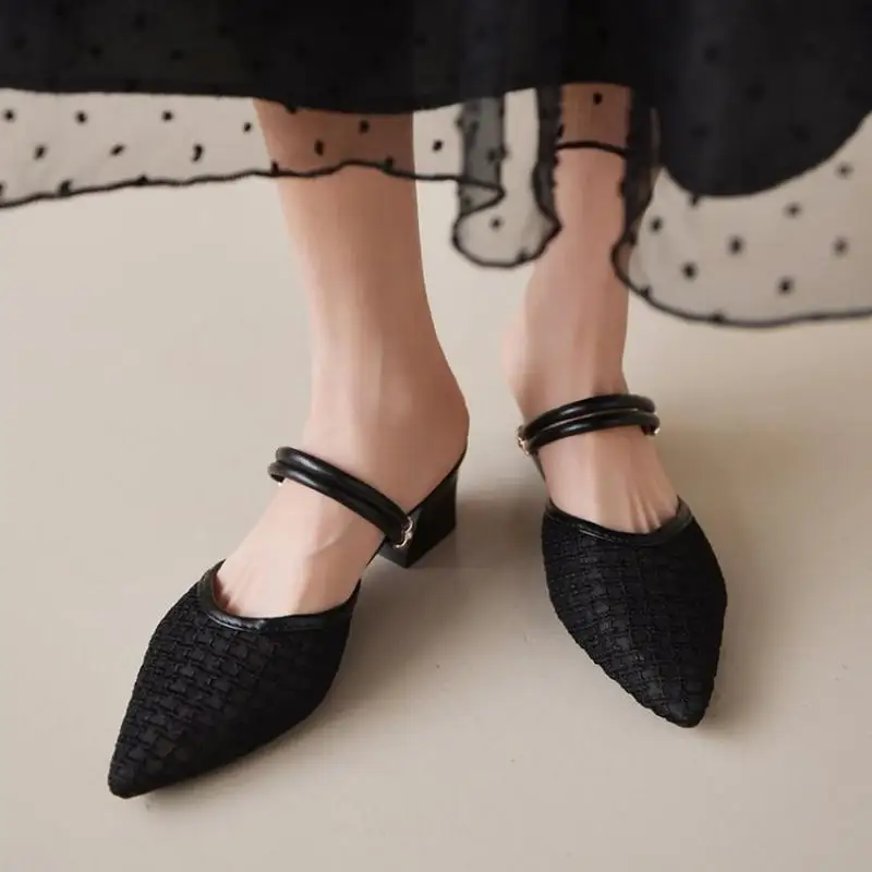 2022 Women High Heel Sandals Summer Solid Pointed Toe Square Thick Heel Knitted Lady Pumps Fashion Leisure Gentle Concise Shoes
2022 Women High Heel Sandals Summer Solid Pointed Toe Square Thick Heel Knitted Lady Pumps Fashion Leisure Gentle Concise Shoes