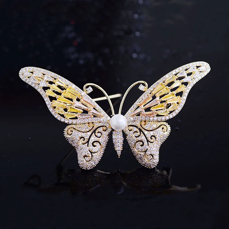 2023 New Women's Micro-encrusted Zircon Pearl Butterfly Brooch Elegant and Fashionable Animal Pin-free Accessories
2023 New Women's Micro-encrusted Zircon Pearl Butterfly Brooch Elegant and Fashionable Animal Pin-free Accessories