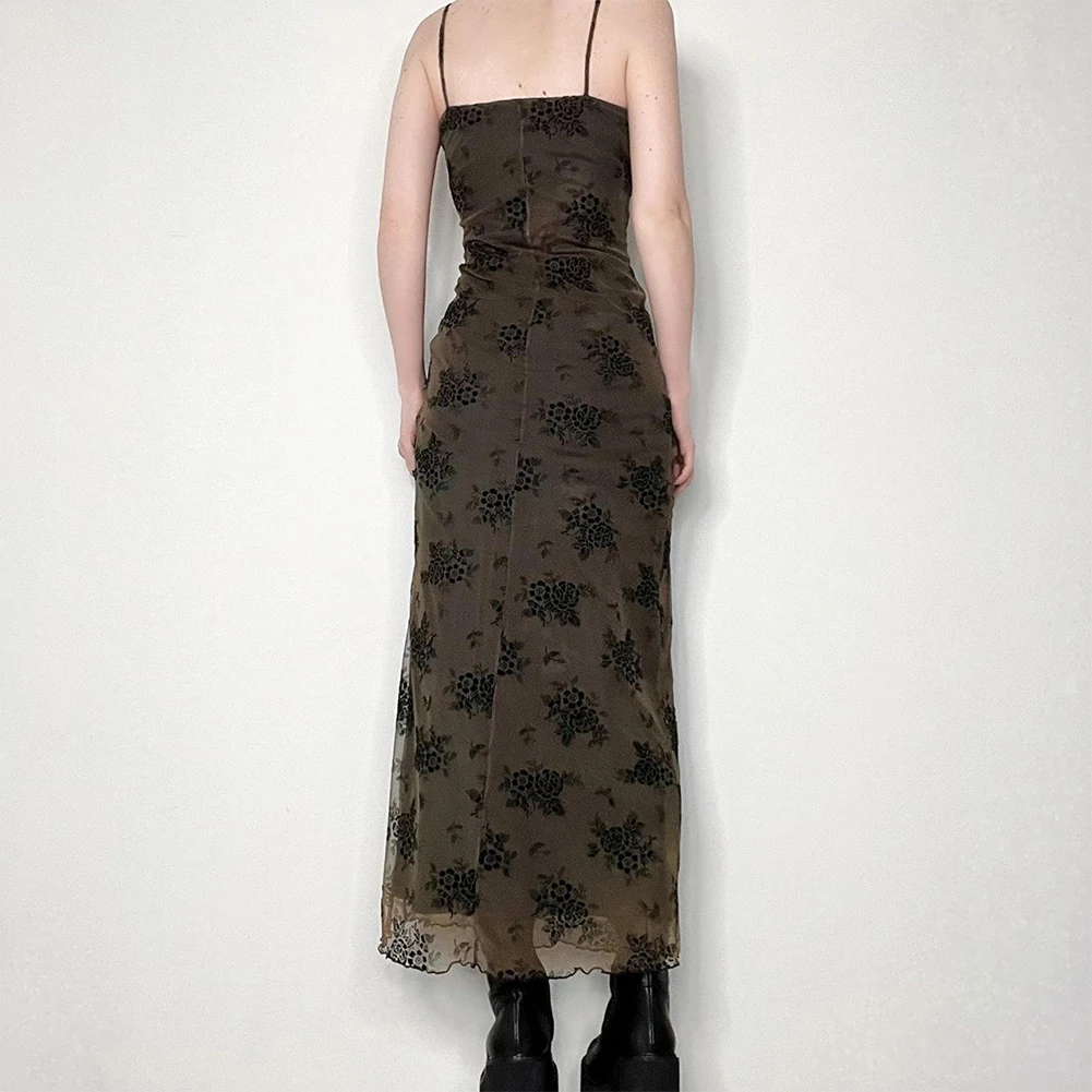 Women Sexy Summer Long Dress Y2K Retro Printing Slim Sleeveless Suspender Backless Comfortable Breathable Dress For Beach Summer
Women Sexy Summer Long Dress Y2K Retro Printing Slim Sleeveless Suspender Backless Comfortable Breathable Dress For Beach Summer