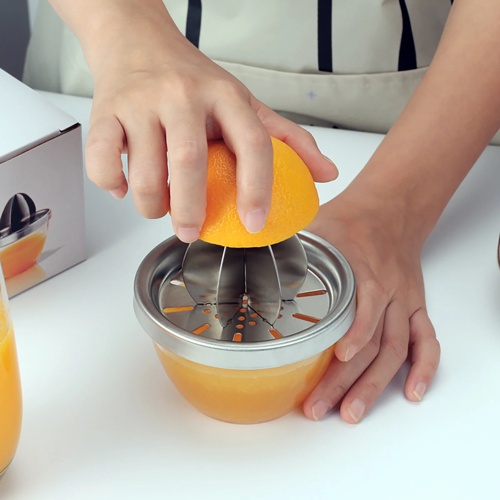 Lemon Squeezer Stainless Steel Citrus Juicer Hand Juicer Citrus Lemon Orange Juicer Lime Hand Press Manual Fruit Juicer
Lemon Squeezer Stainless Steel Citrus Juicer Hand Juicer Citrus Lemon Orange Juicer Lime Hand Press Manual Fruit Juicer
